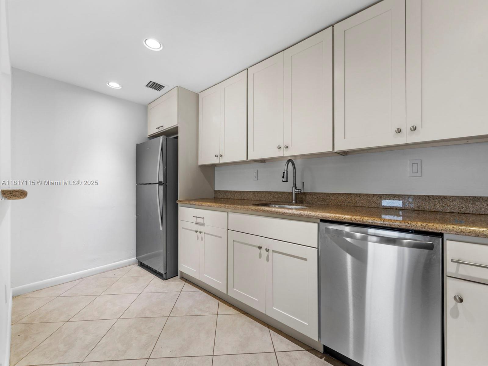 14034 SW 90th Ave Unit: 207-AA