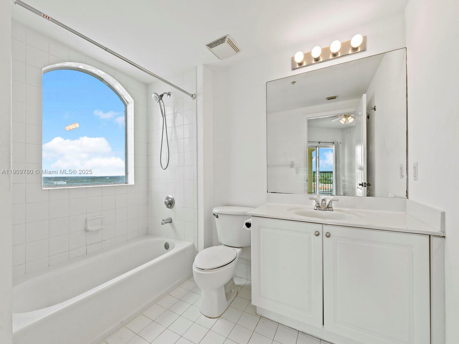 1627 SW 37th Ave # 1103