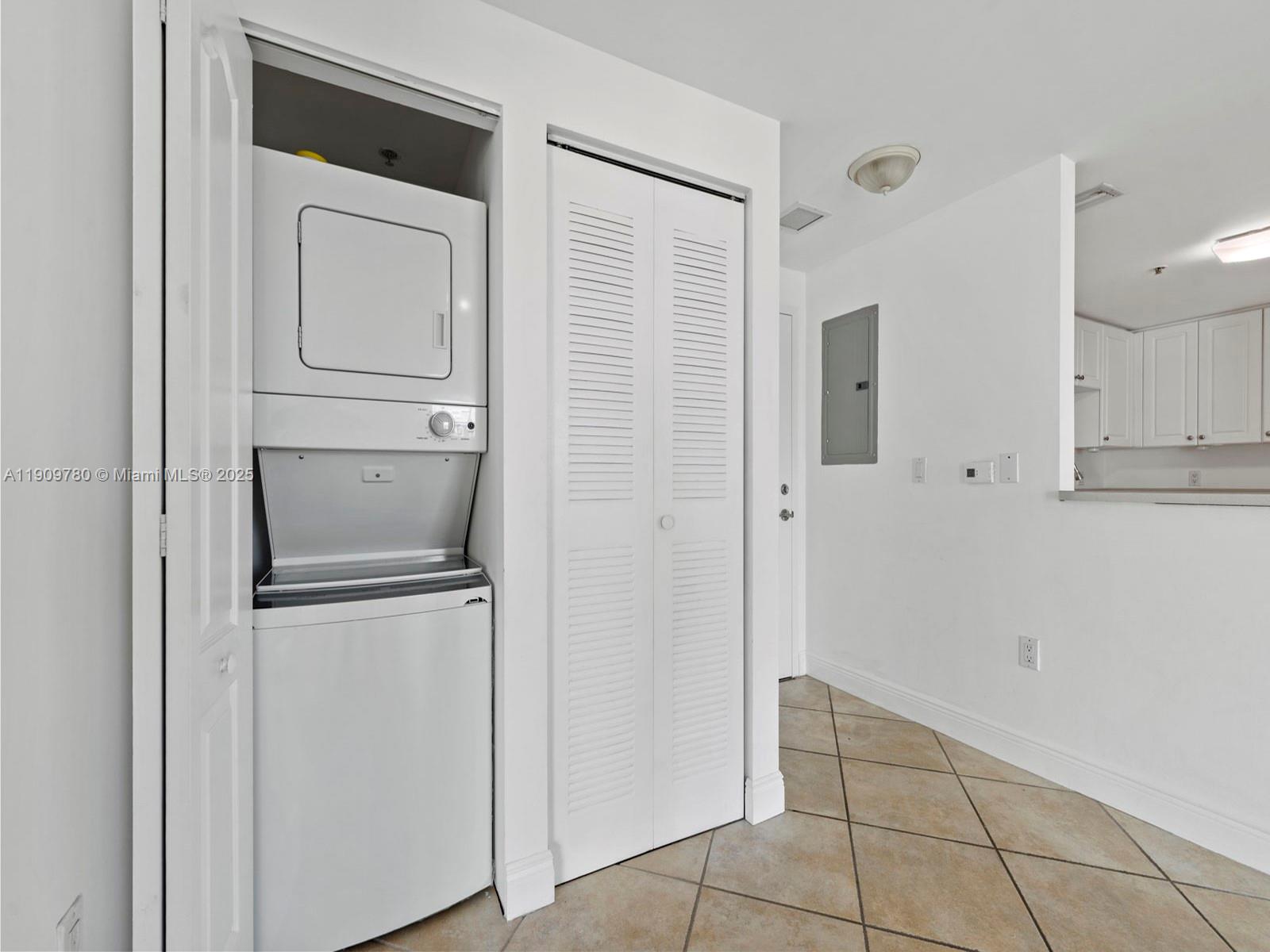 1627 SW 37th Ave # 1103