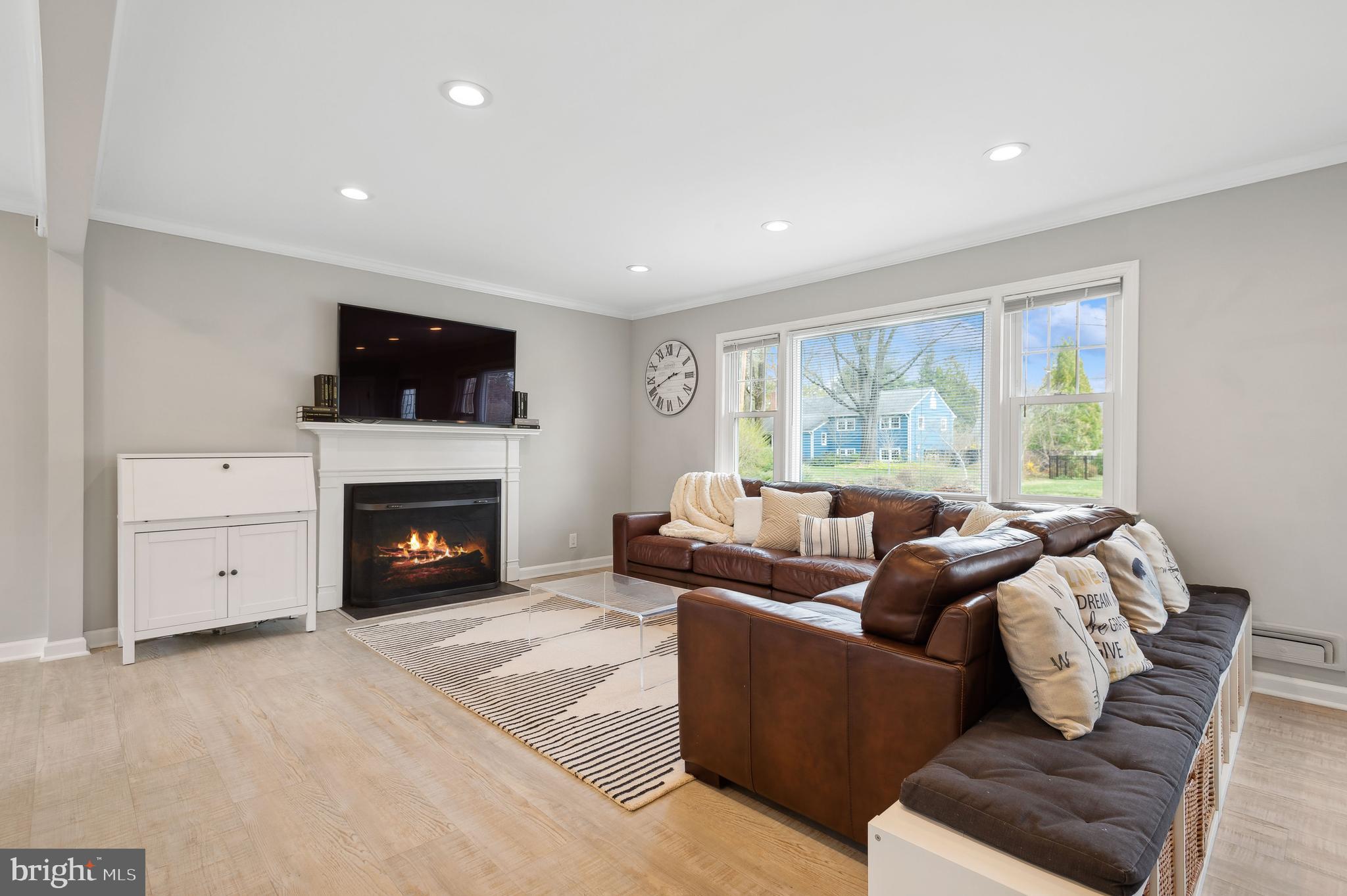 18 Marion Rd West