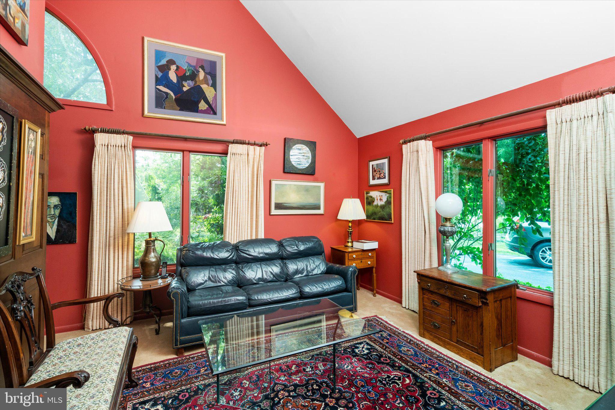 24 James Ct