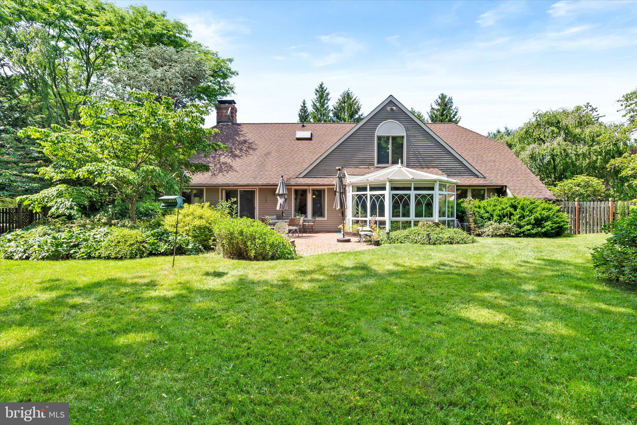 24 James Ct