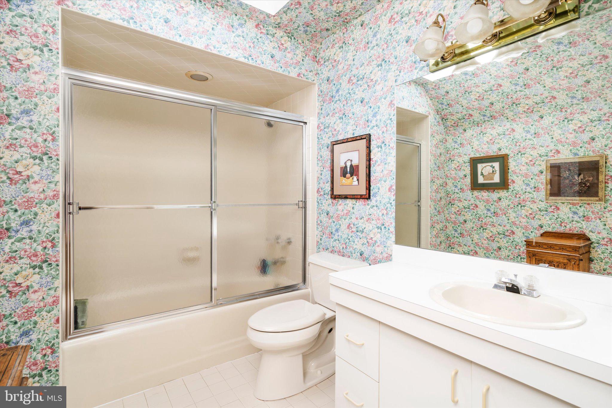 24 James Ct