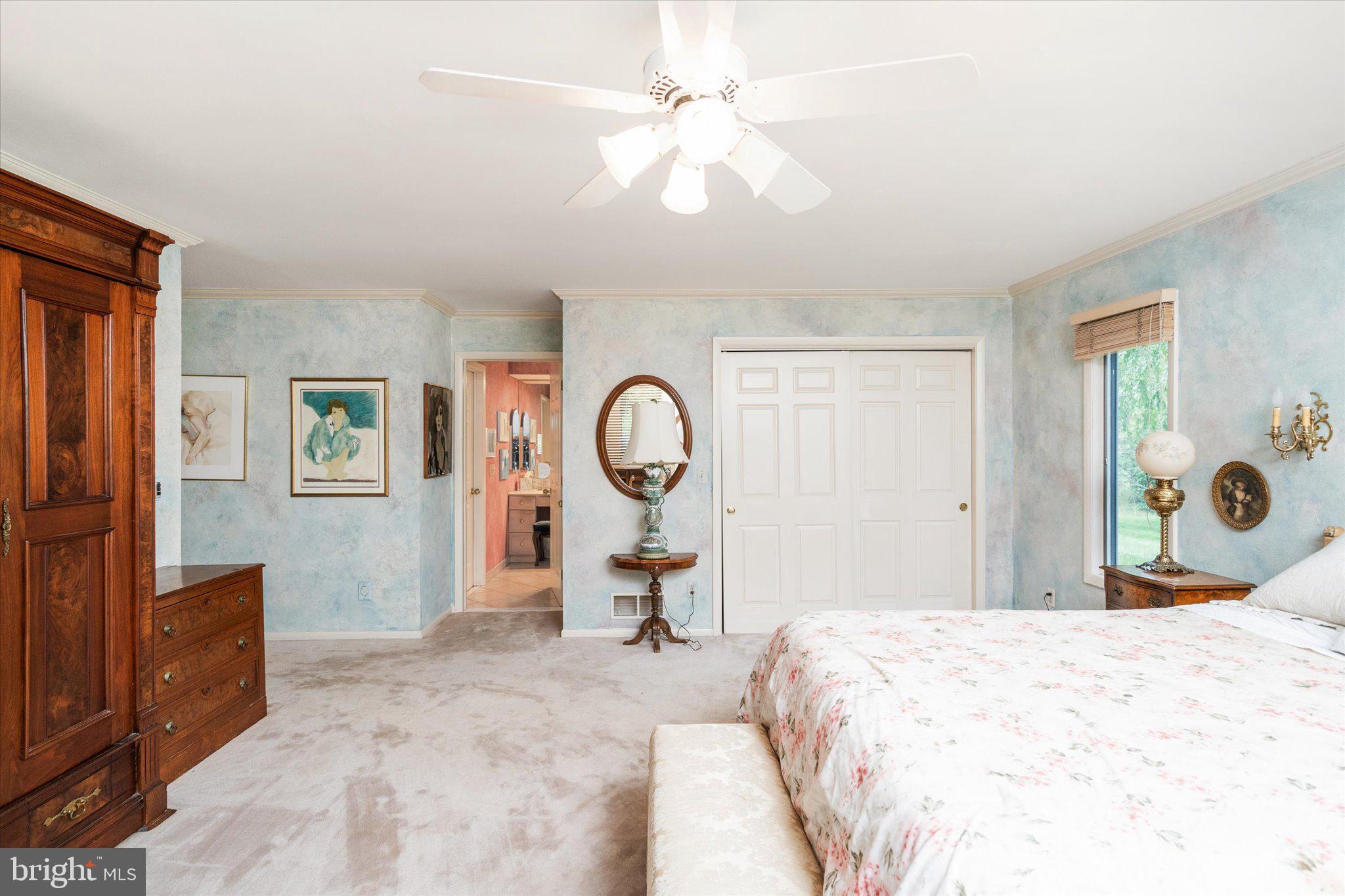 24 James Ct