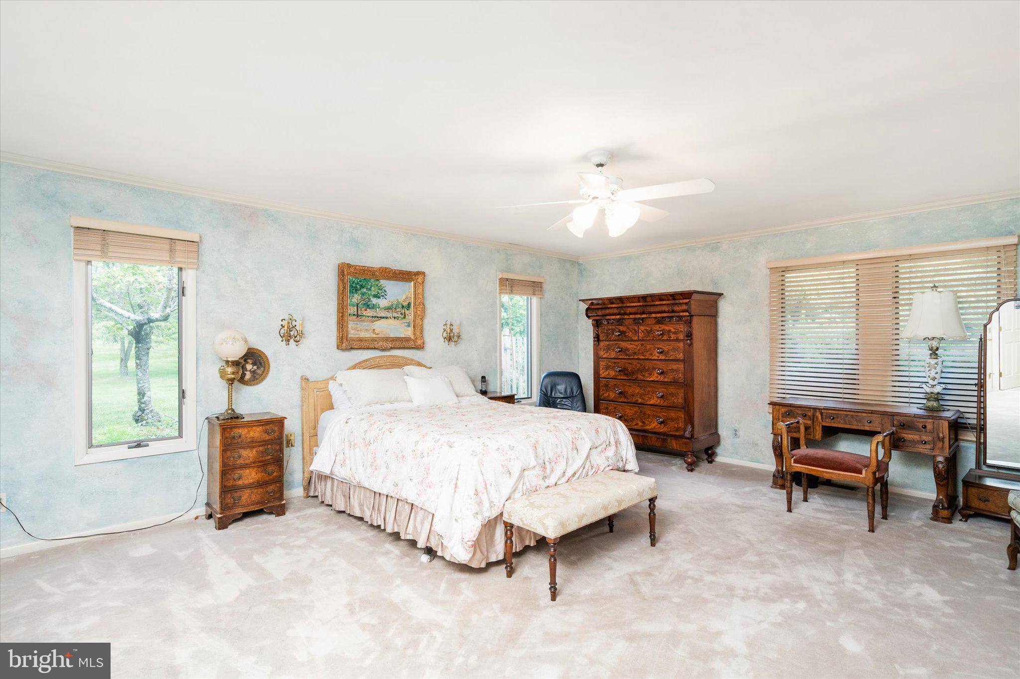 24 James Ct