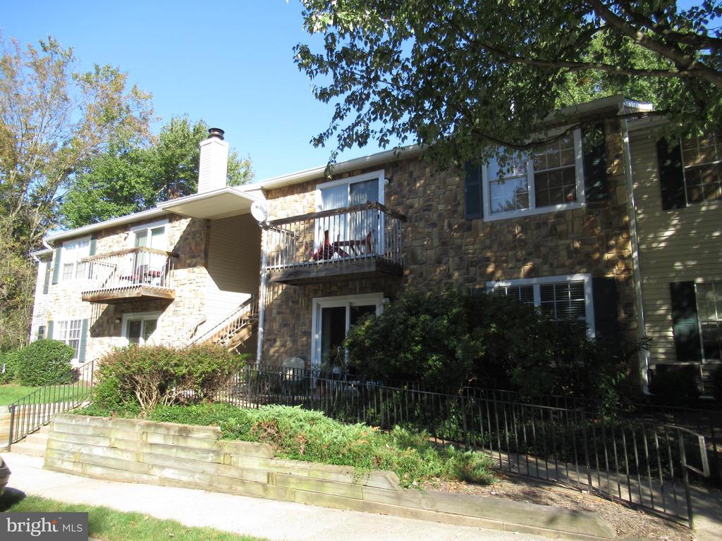 32 CYPRESS CT