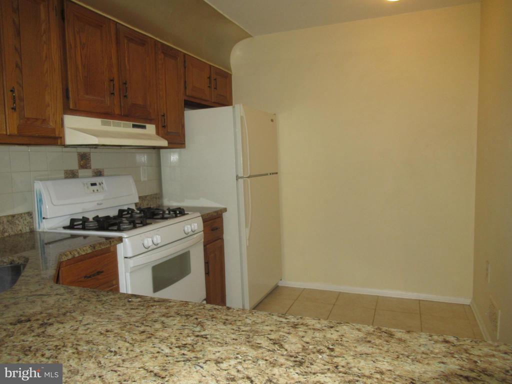 32 CYPRESS CT