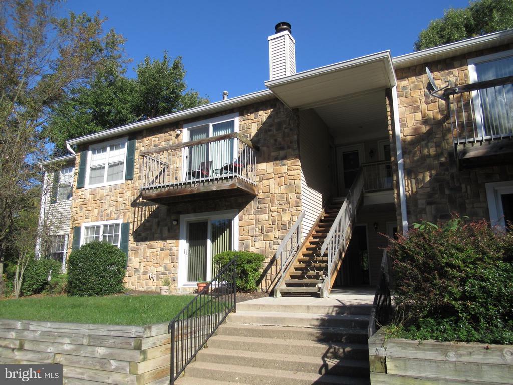 32 CYPRESS CT
