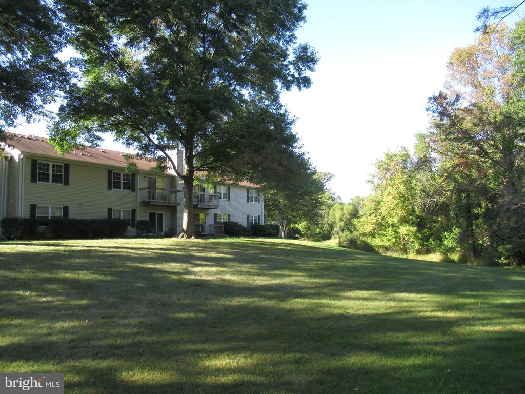 32 CYPRESS CT