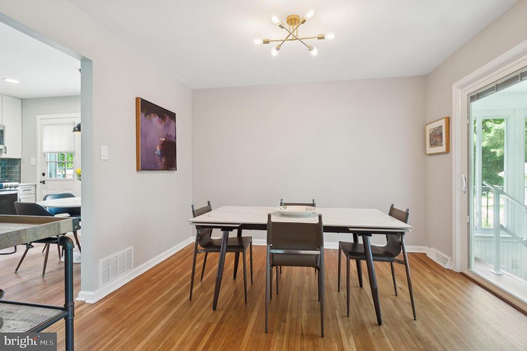 6 Hillsdale Rd