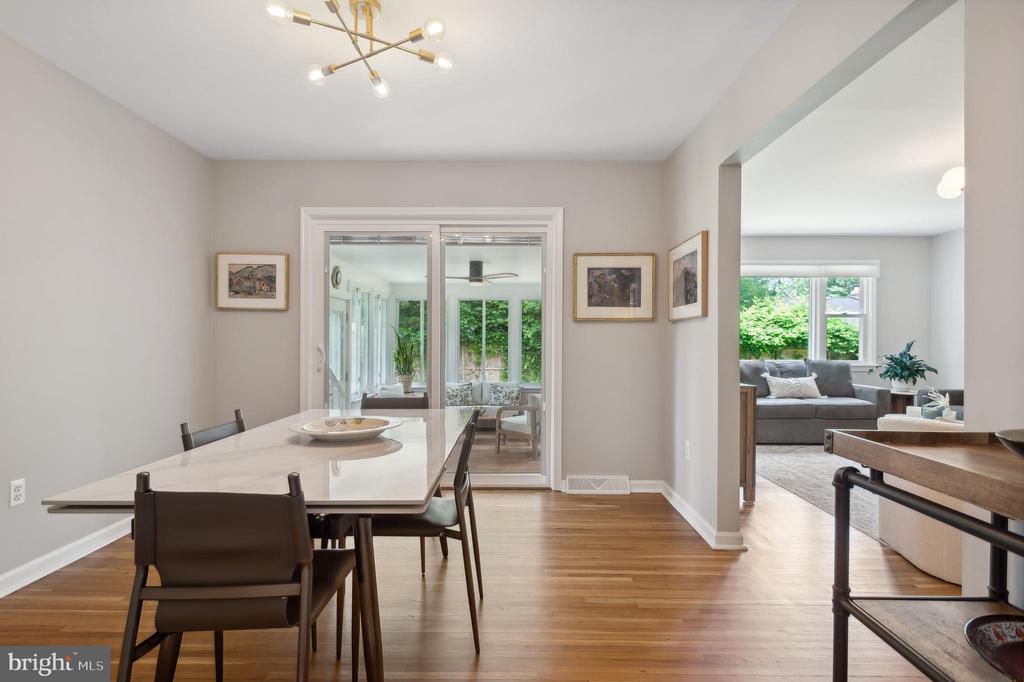 6 Hillsdale Rd
