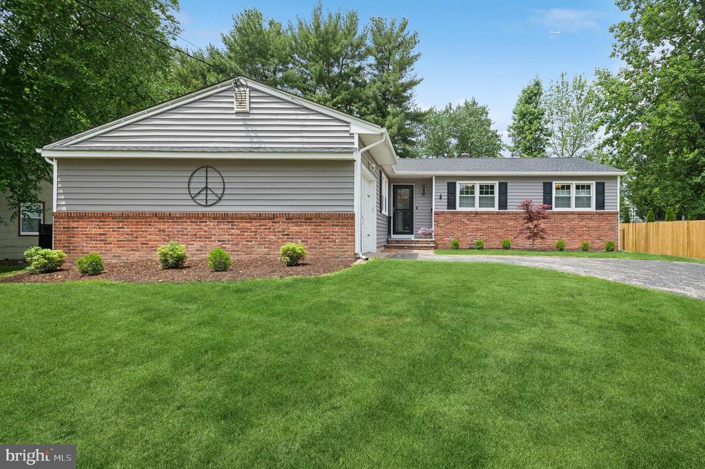 6 Hillsdale Rd