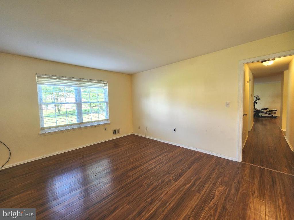 12 JUNIPER CT