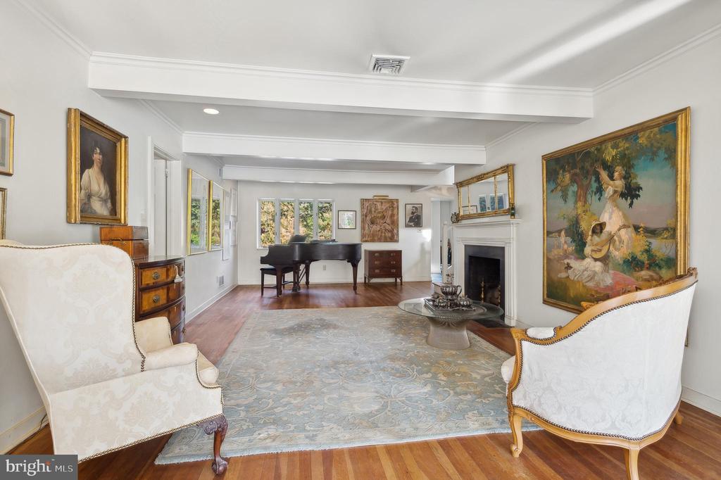 713 Rosedale Rd