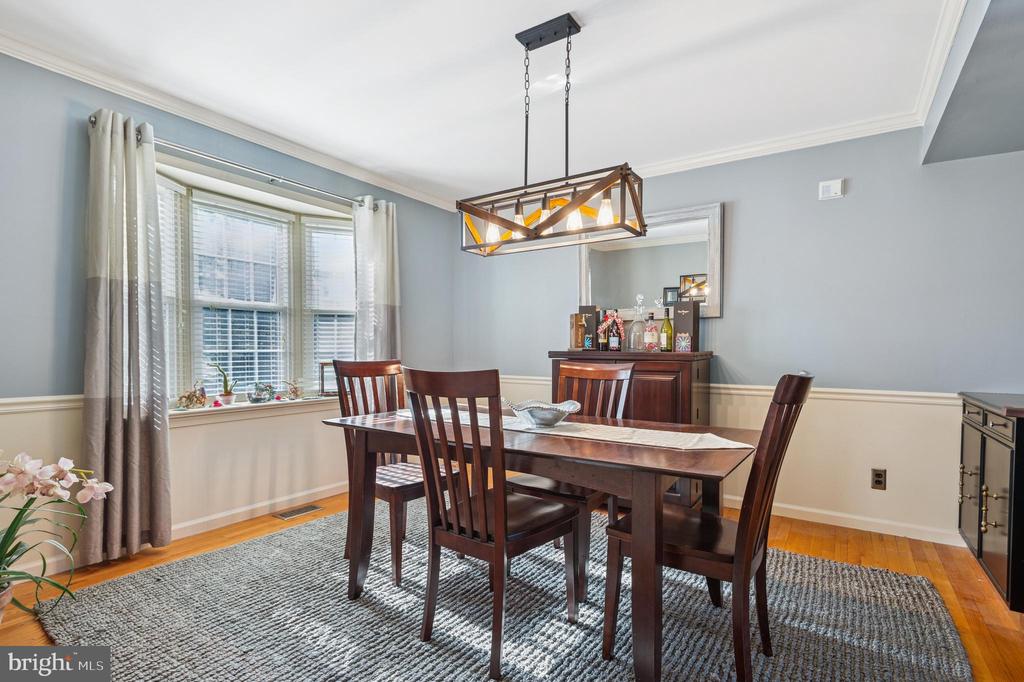 8 Theresa Dr