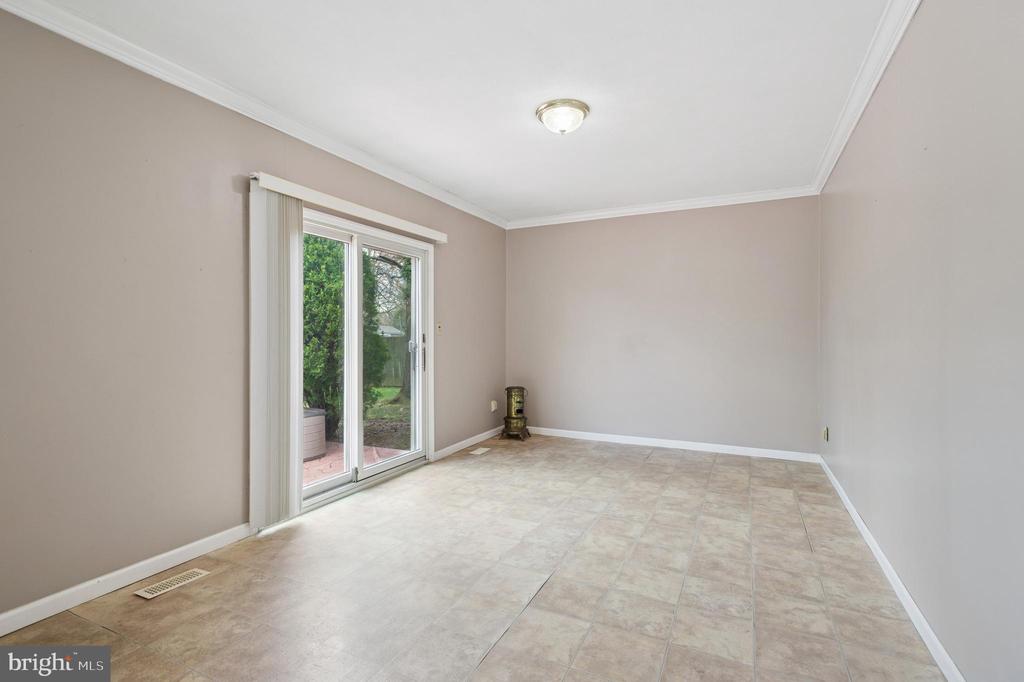 31 Yorkshire Dr
