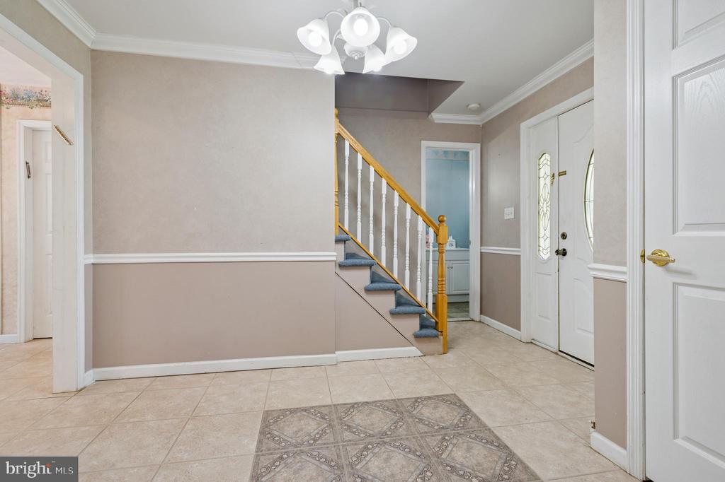 31 Yorkshire Dr