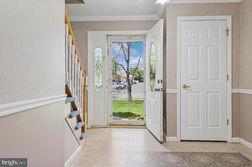 31 Yorkshire Dr