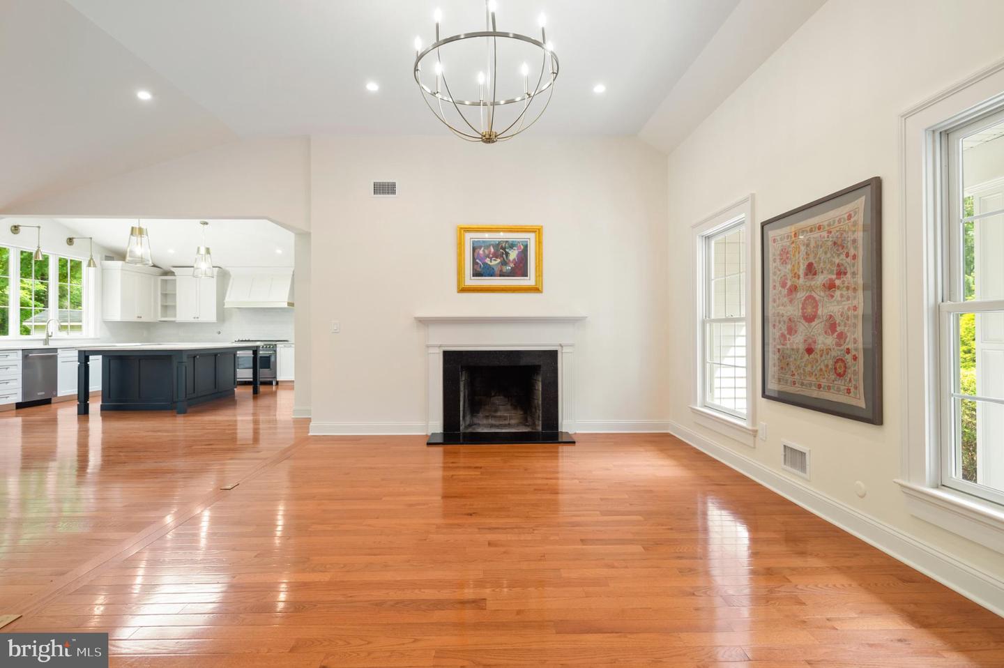 32 Gallup Rd