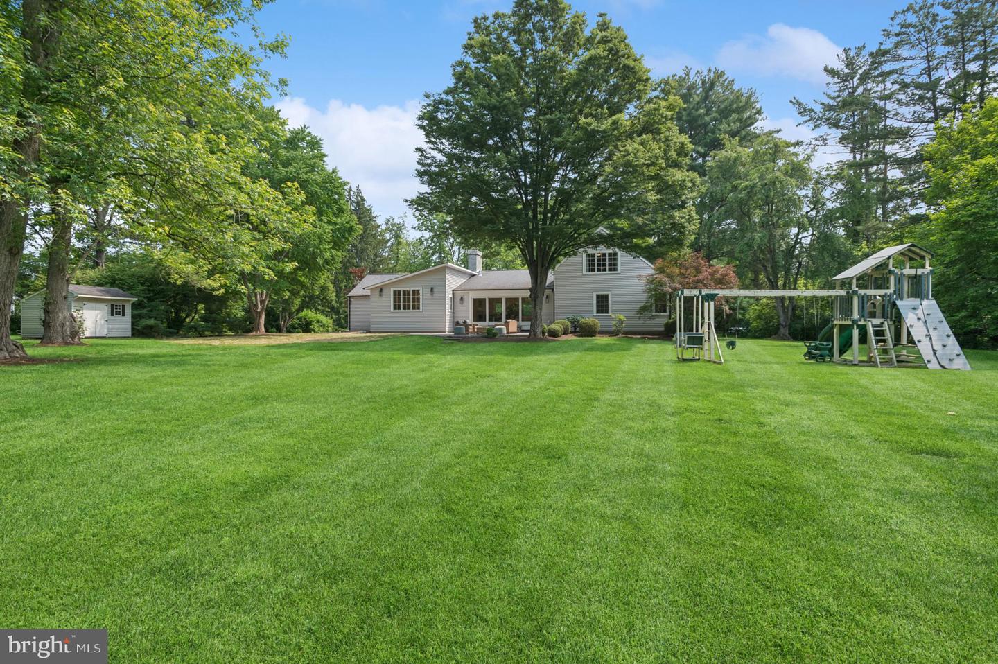 32 Gallup Rd
