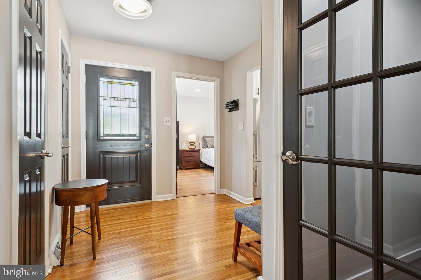 6 Hillsdale Rd