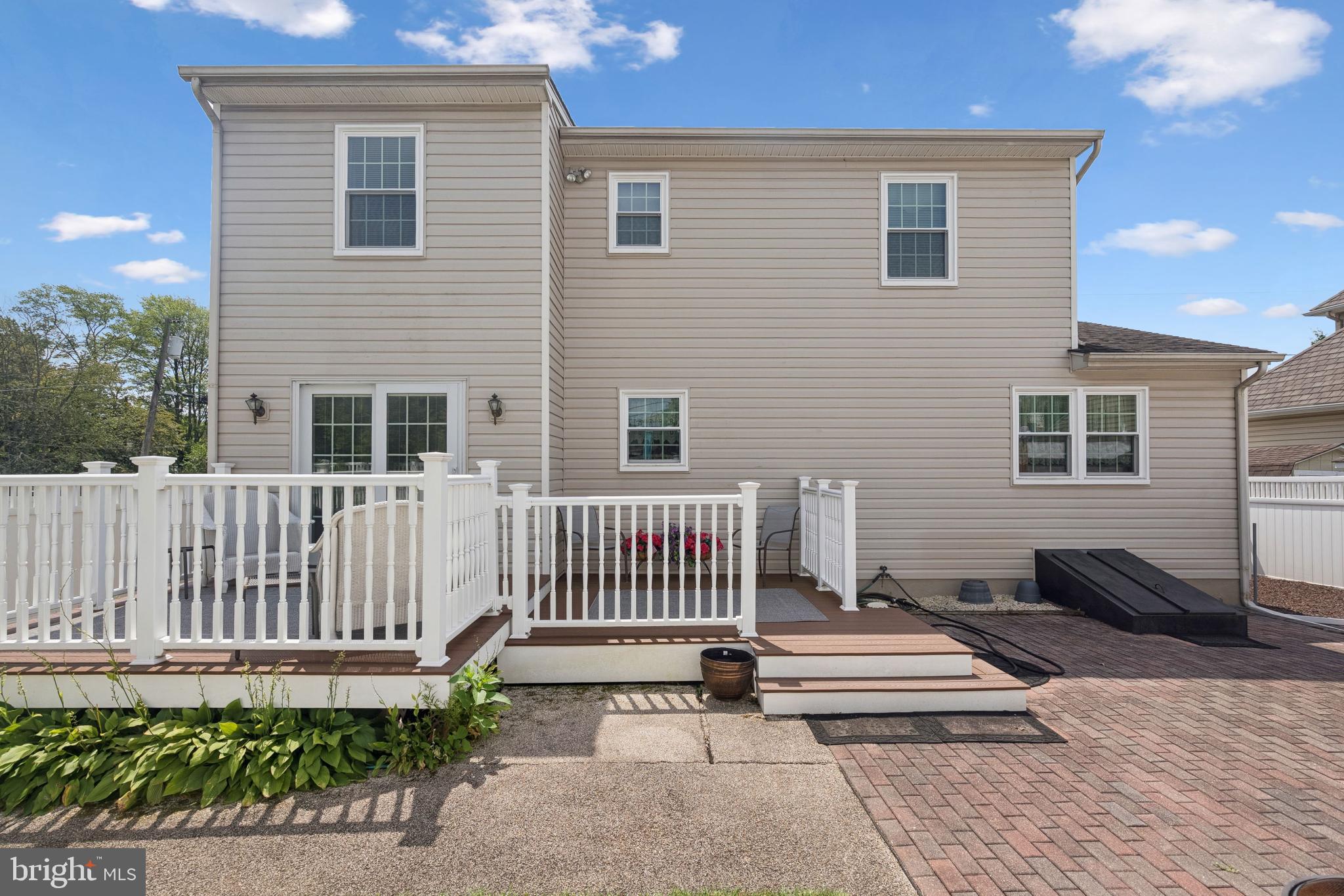 30 NORTHBROOK AVENUE