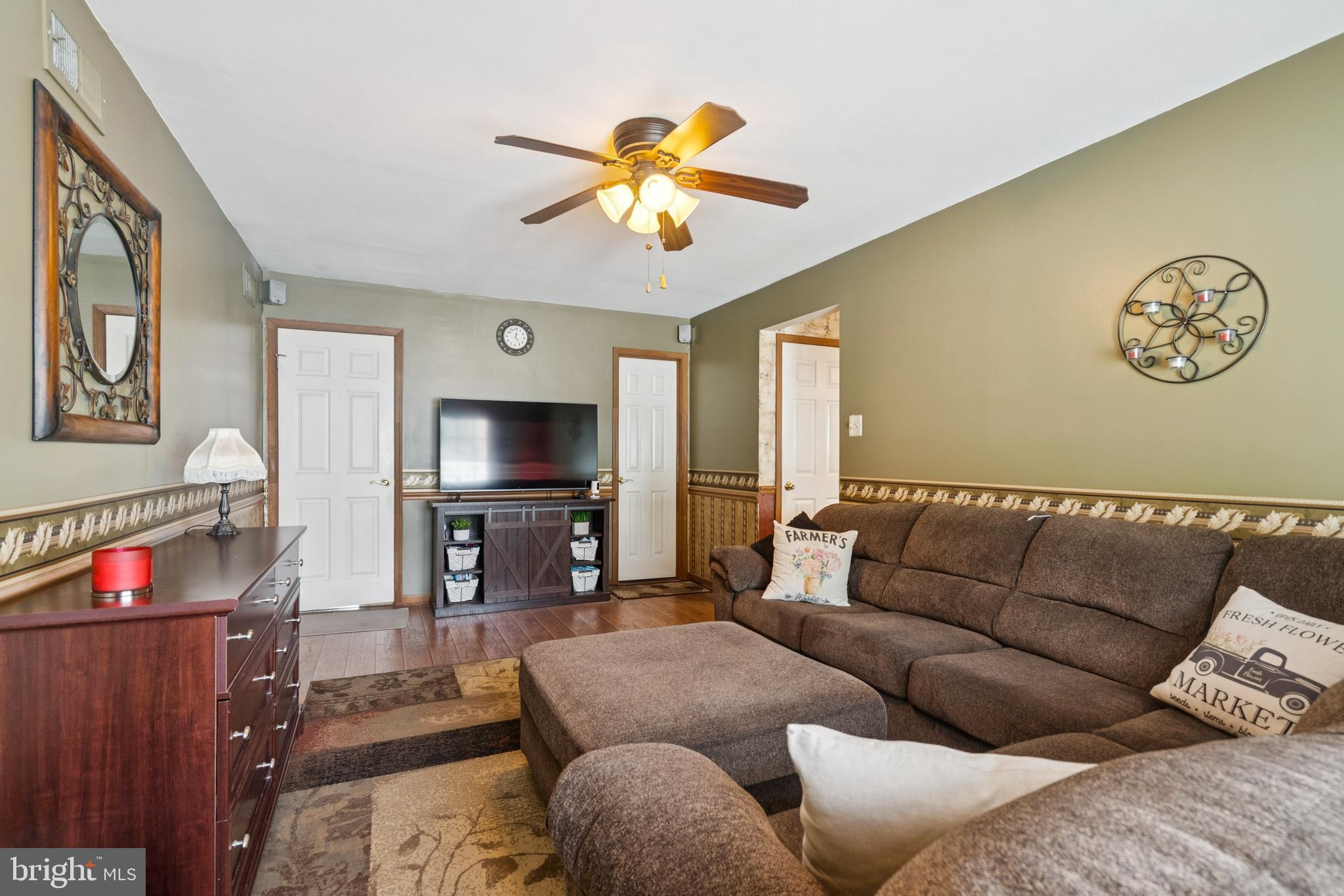 30 NORTHBROOK AVENUE