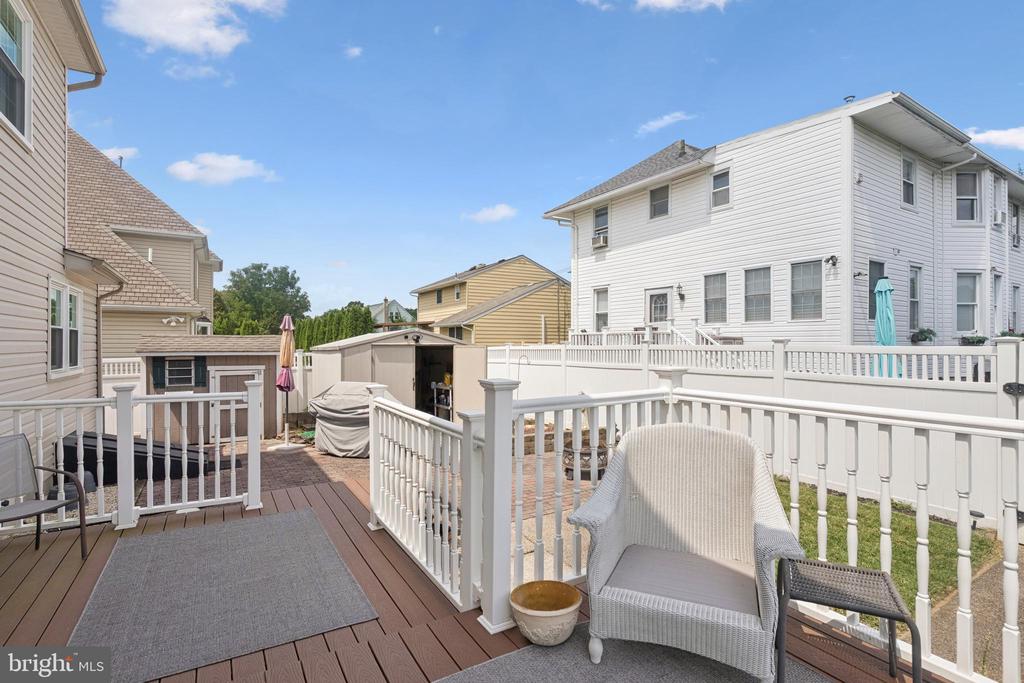 30 NORTHBROOK AVENUE