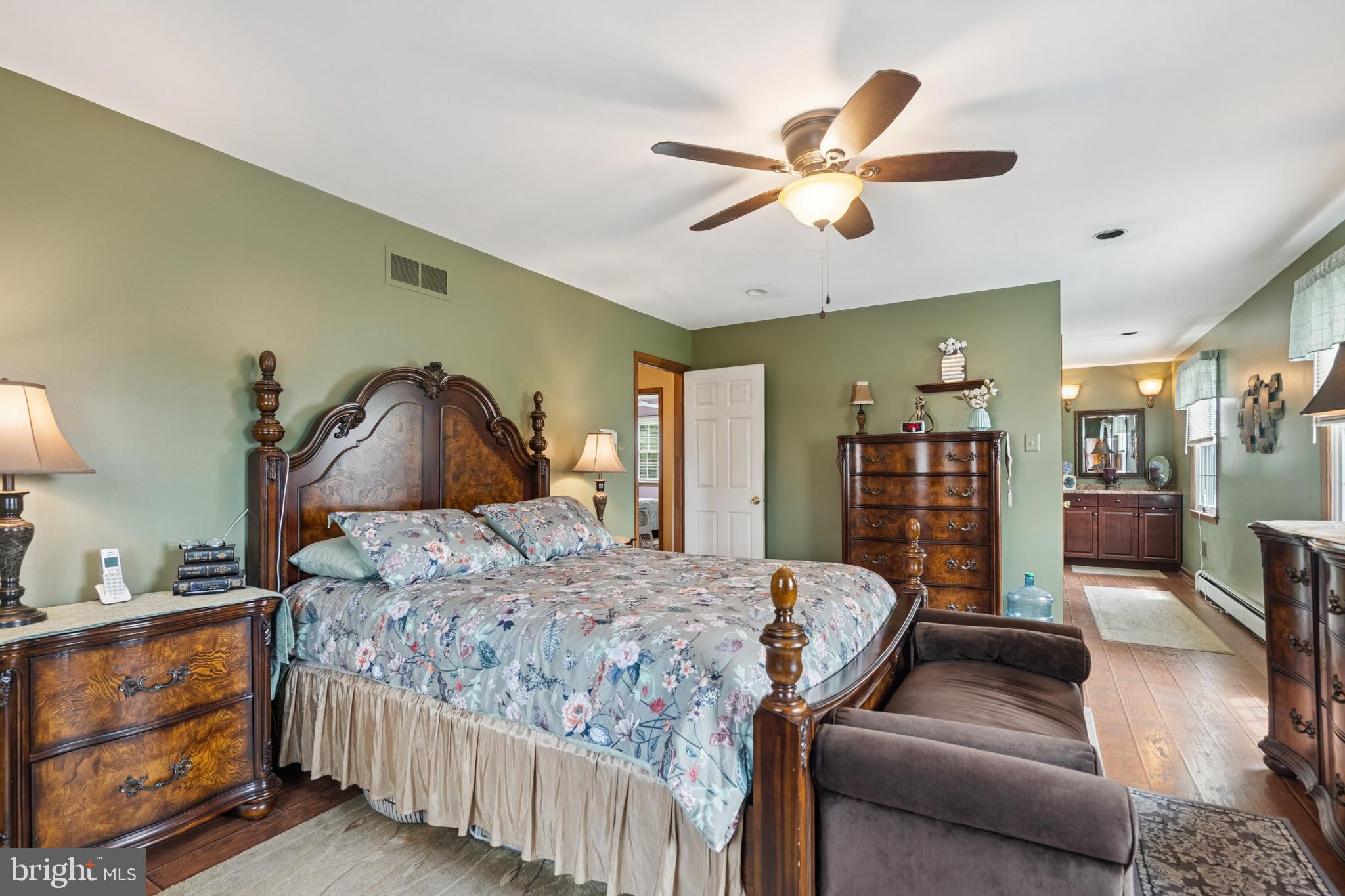 30 NORTHBROOK AVENUE