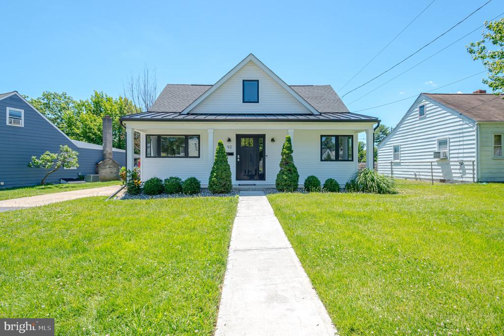 92 PENNWOOD DRIVE