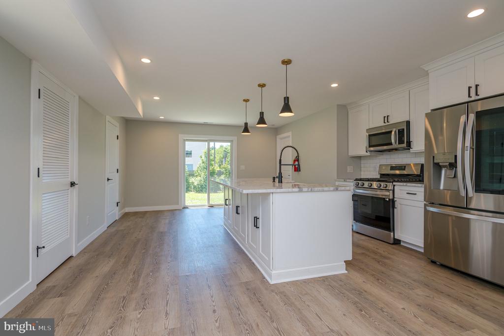 92 PENNWOOD DRIVE