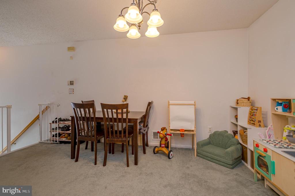 203 CASTLETON CT