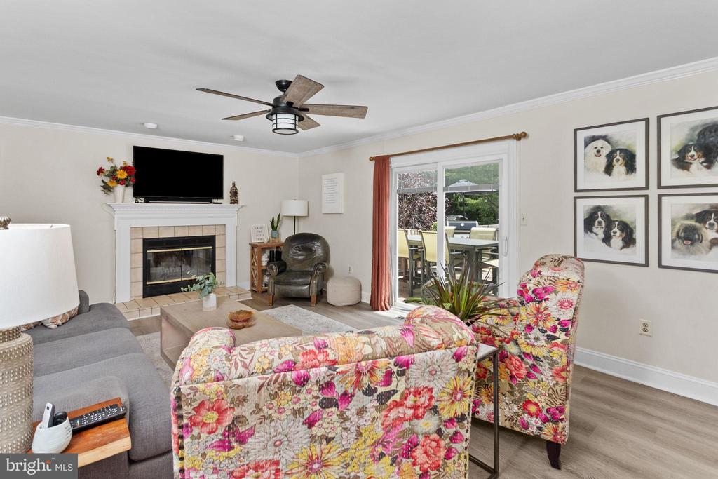 10 SECRETARIO WAY