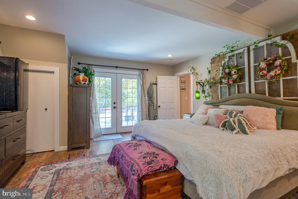 43 CRANBURY ROAD