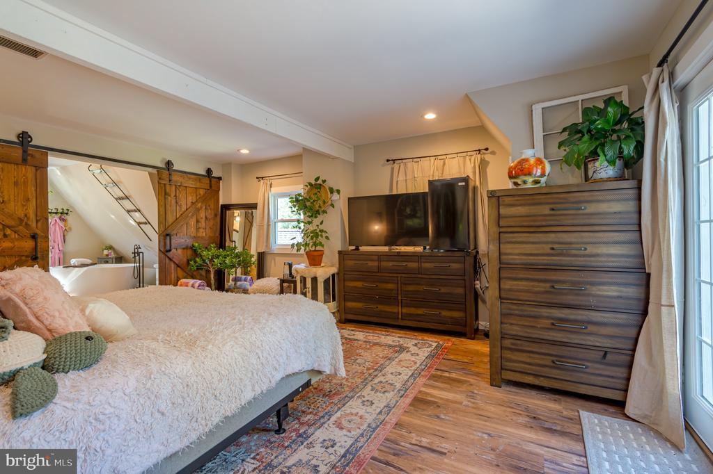 43 CRANBURY ROAD