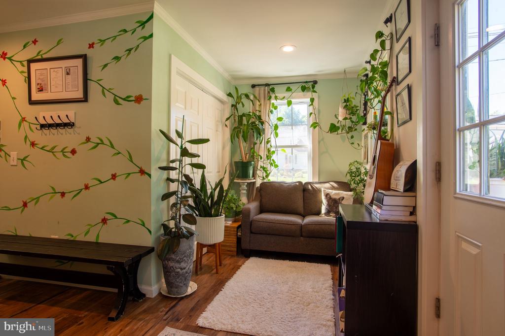 43 CRANBURY ROAD