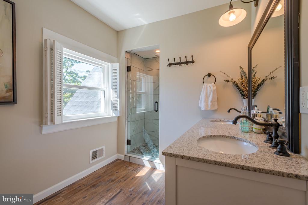 43 CRANBURY ROAD
