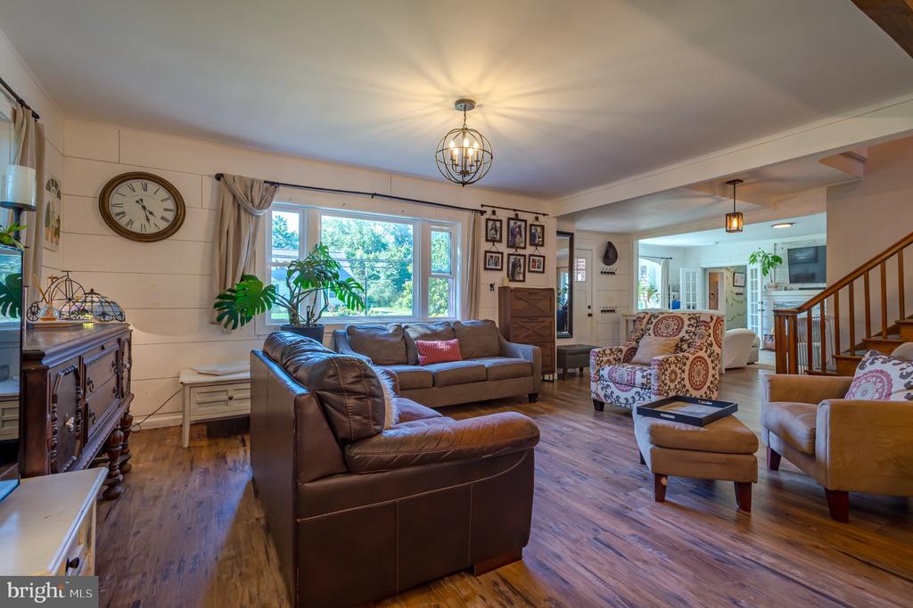 43 CRANBURY ROAD