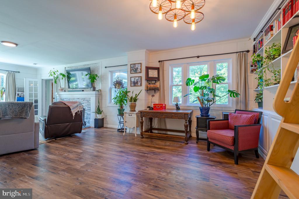 43 CRANBURY ROAD
