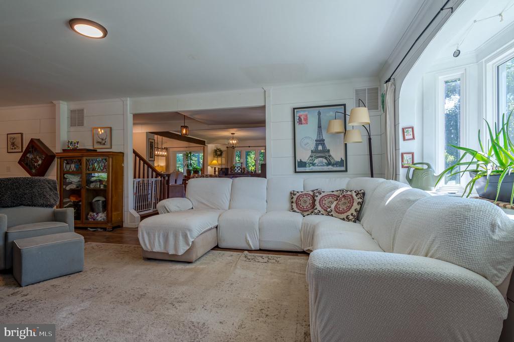 43 CRANBURY ROAD