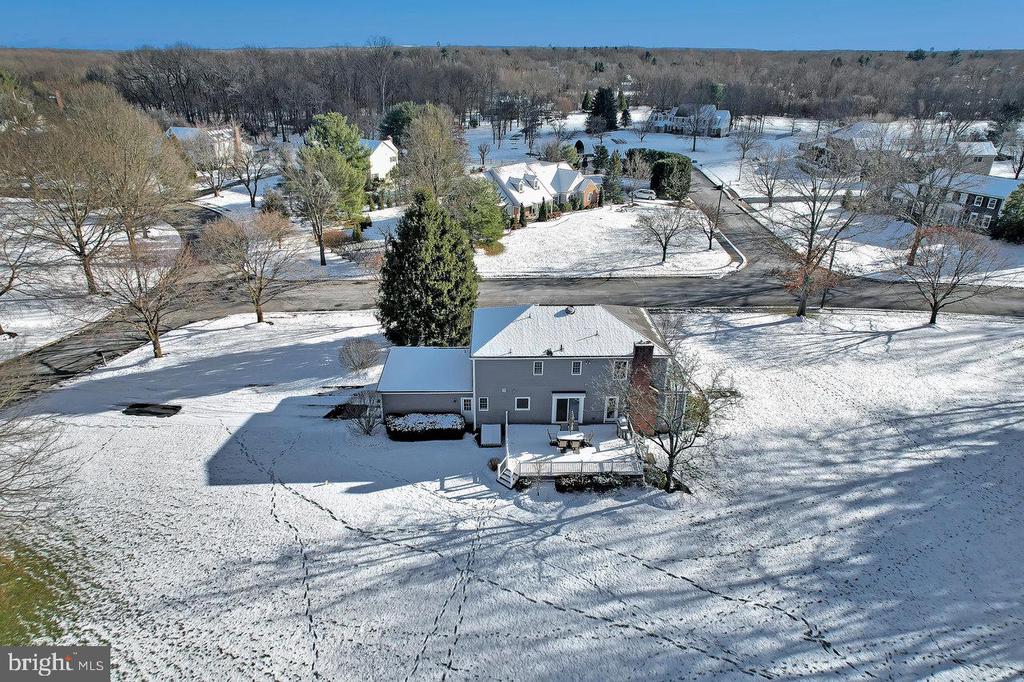 8 Scottsdale Ct