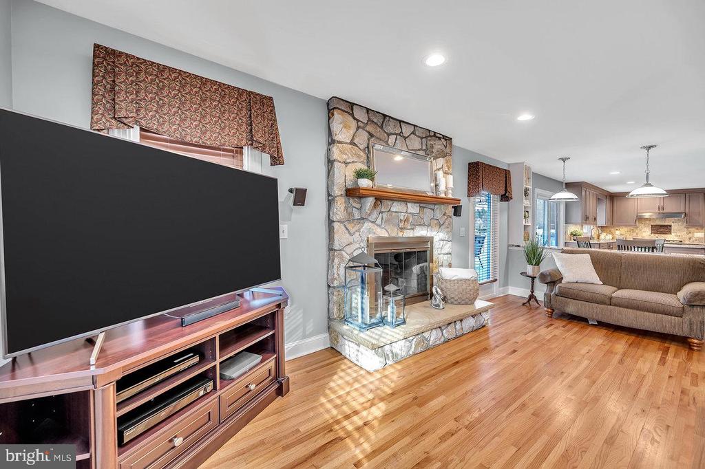 8 Scottsdale Ct