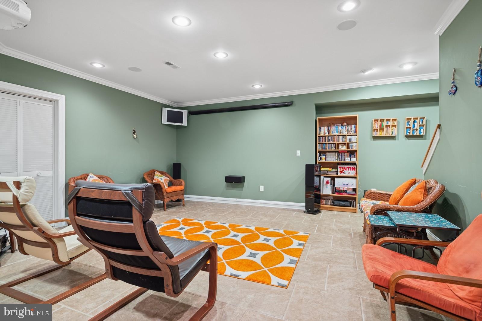 56 Saxon Way