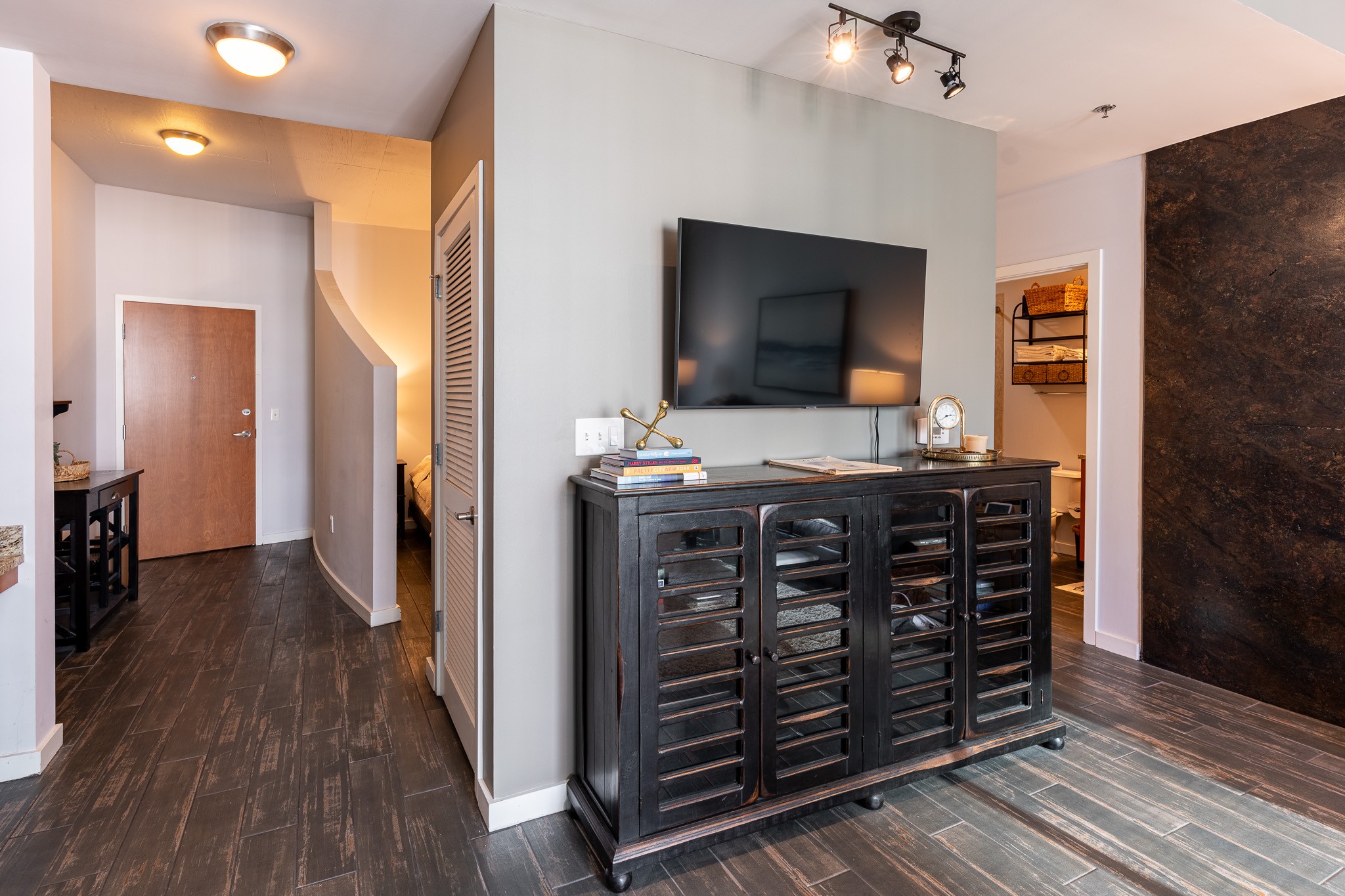 301 Demonbreun St Unit: 1407