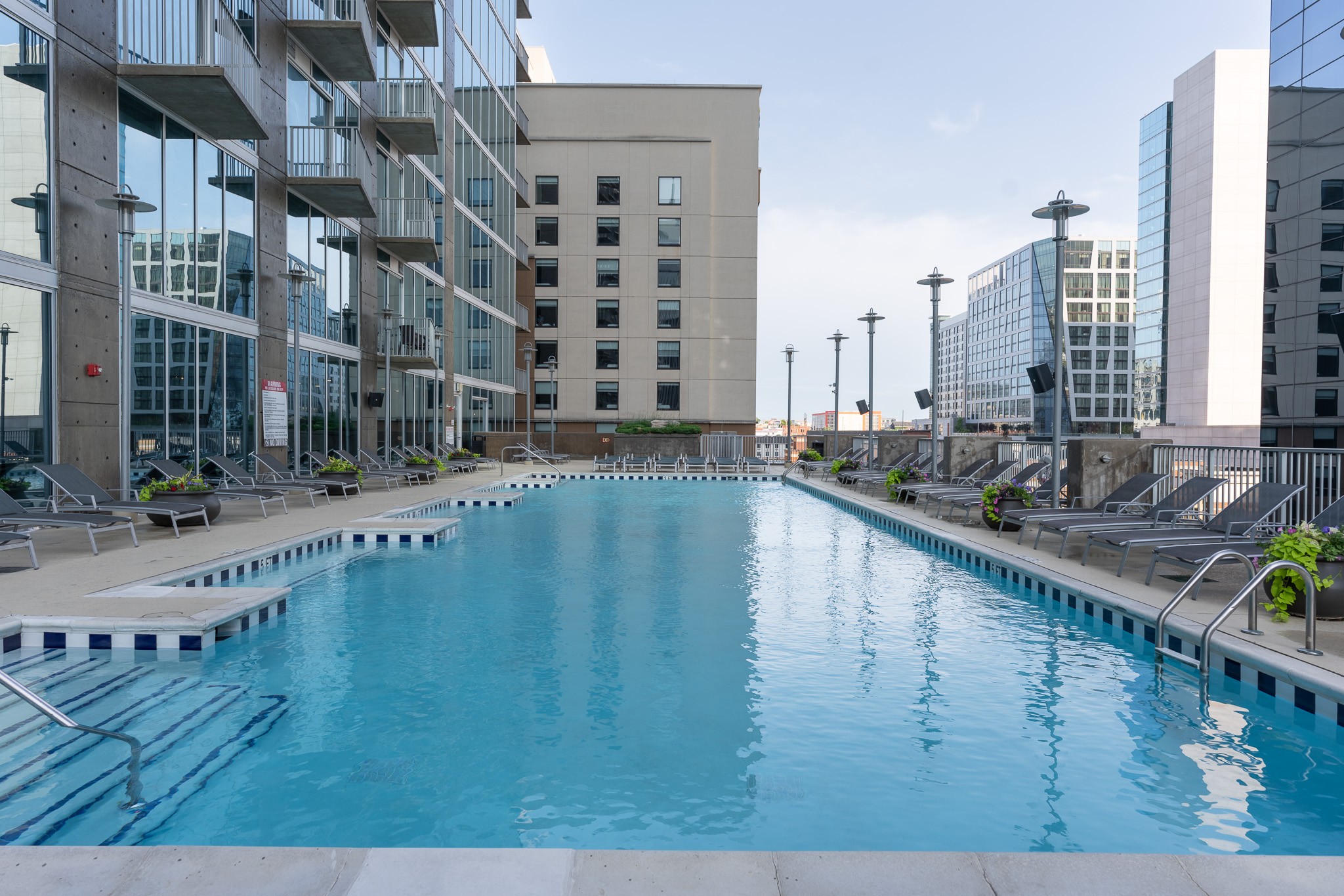 301 Demonbreun St Unit: 1407
