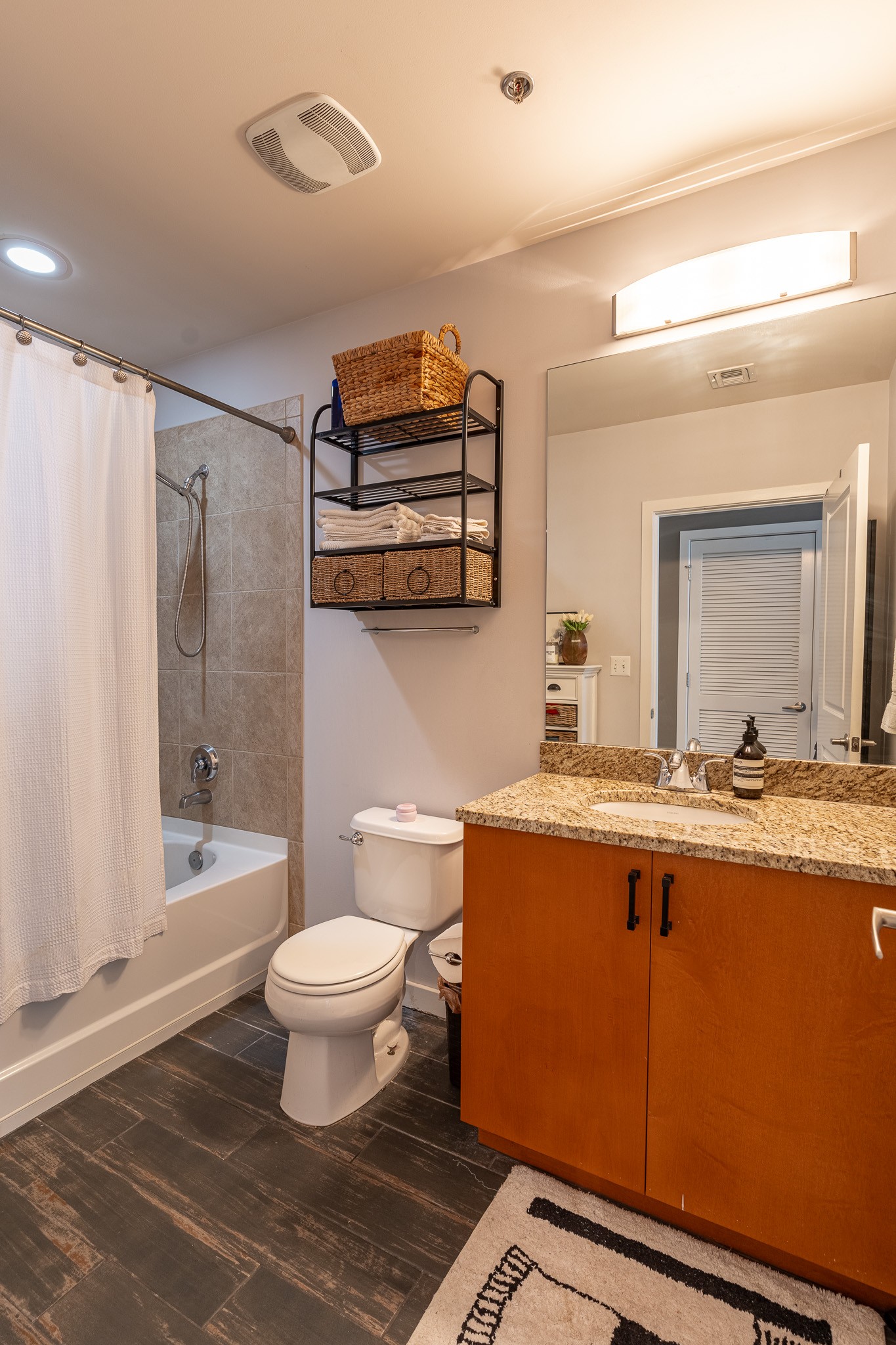 301 Demonbreun St Unit: 1407