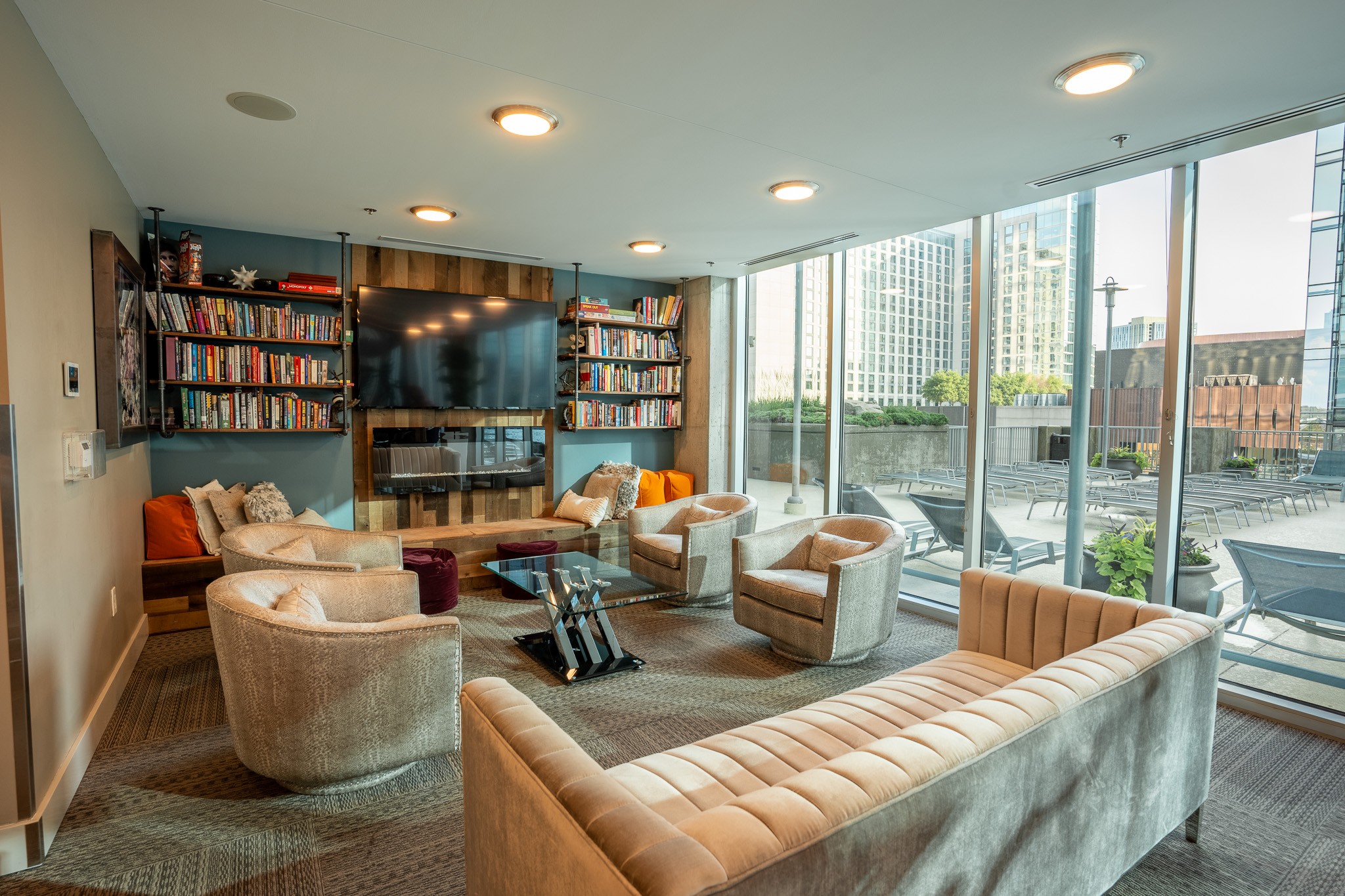 301 Demonbreun St Unit: 1407