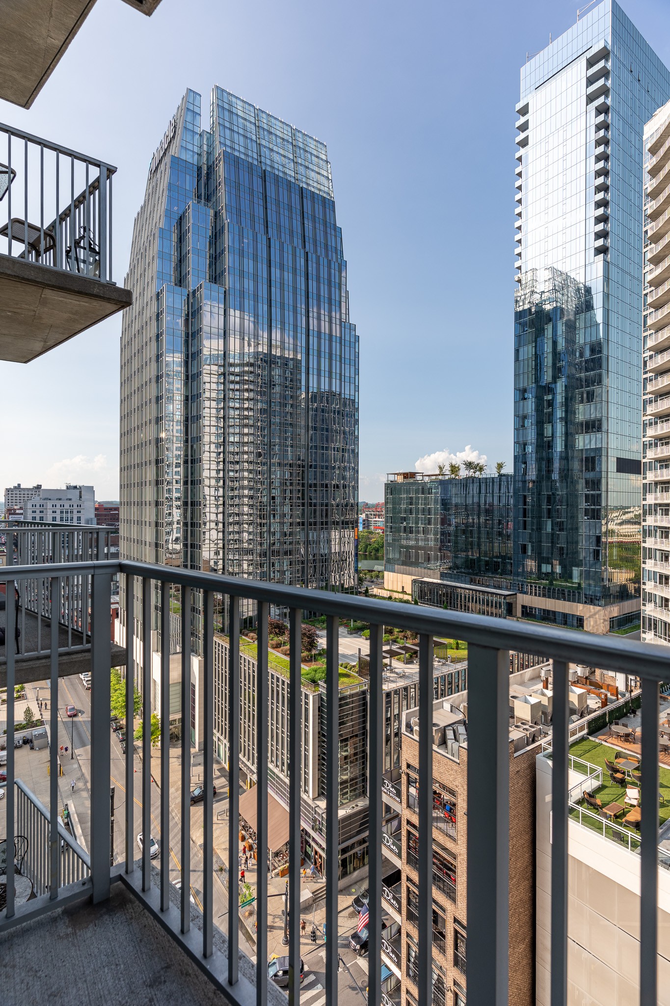 301 Demonbreun St Unit: 1407