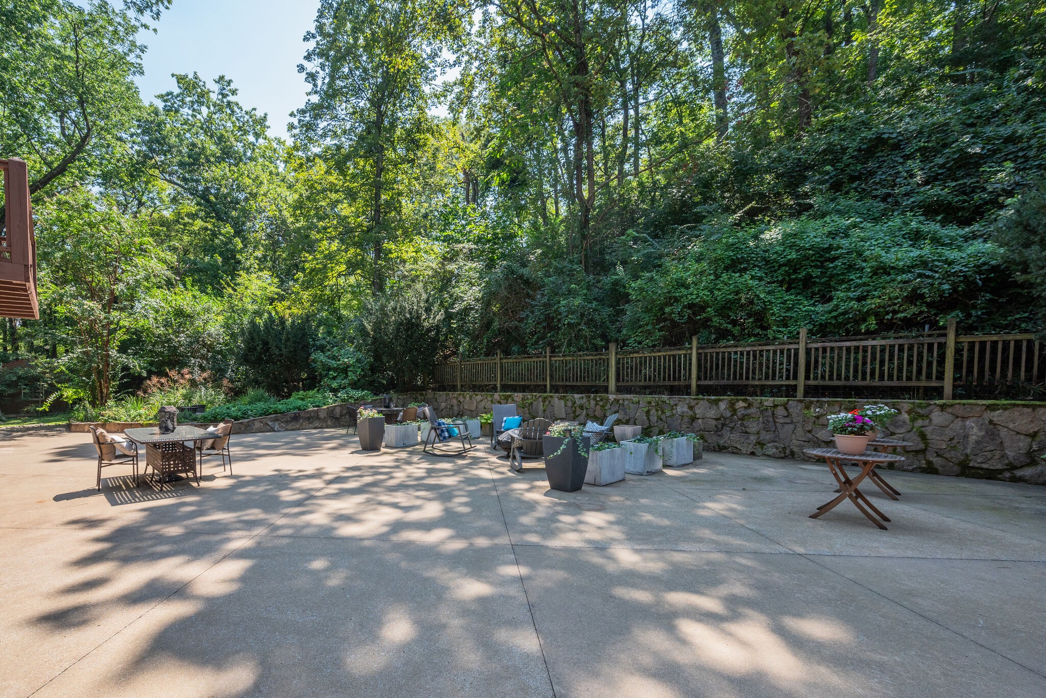 6735 Pennywell Dr