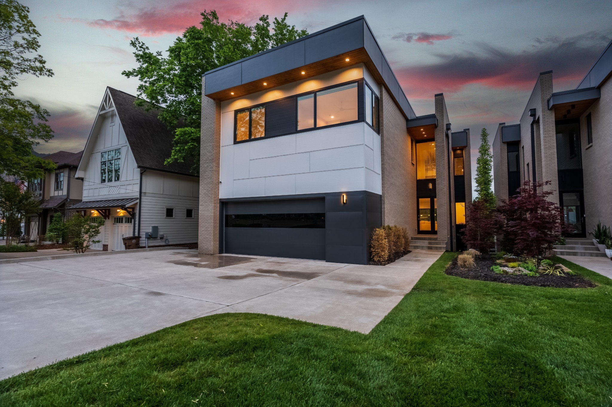 935 Glendale Ln
